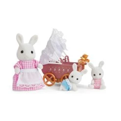 Calico Critters Connor & Kerri’s Carriage Ride, Doll Playset Figures