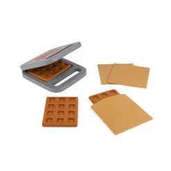 Janod Crepes & Co Waffle House Pretend Play