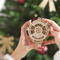 UGears 13+ Years Date Navigator