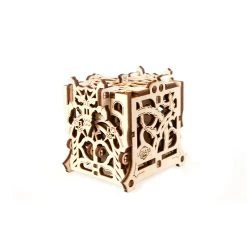 UGears 13+ Years Dice Keeper